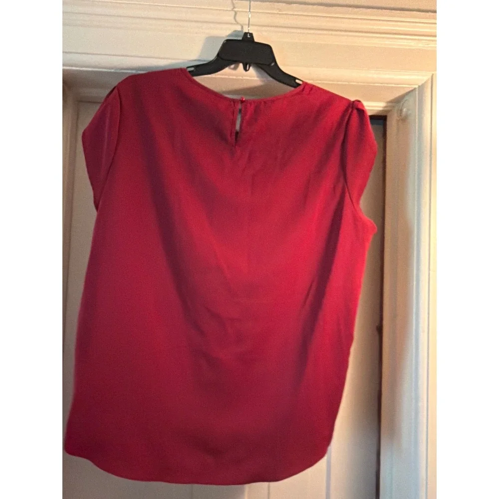 Milumia Womens Red Pleated Round Neck Cap Sleeve Blouse Top Plus Size 4XL NWT - Picture 3 of 6